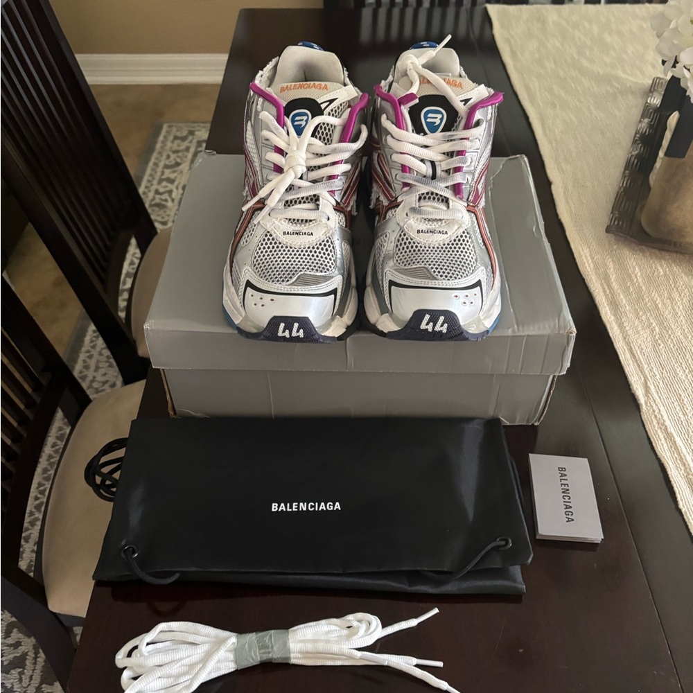 Balenciaga runners White and Pink Athletic Shoes